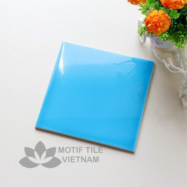 Gạch thẻ ốp tường subway xanh da trời bóng phẳng 15x15cm SW1515(Sky blue)