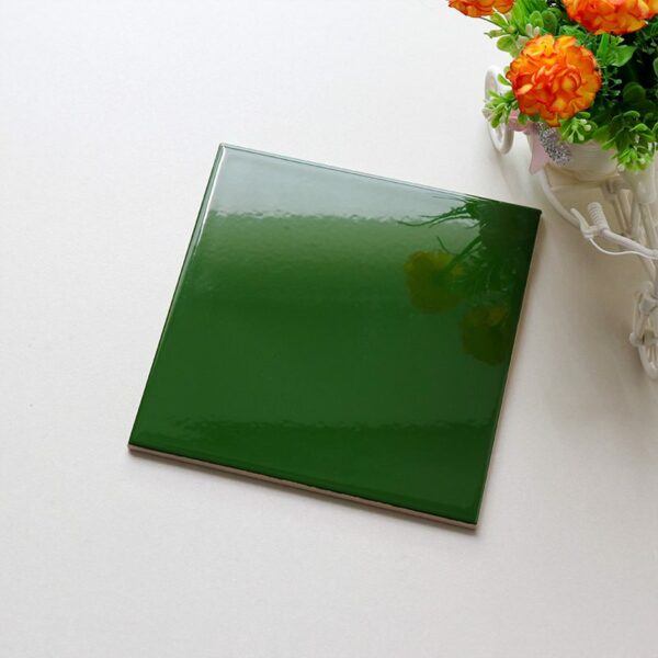 Gạch thẻ ốp tường subway xanh đậm bóng phẳng 15x15cm SW1515(Dark green)